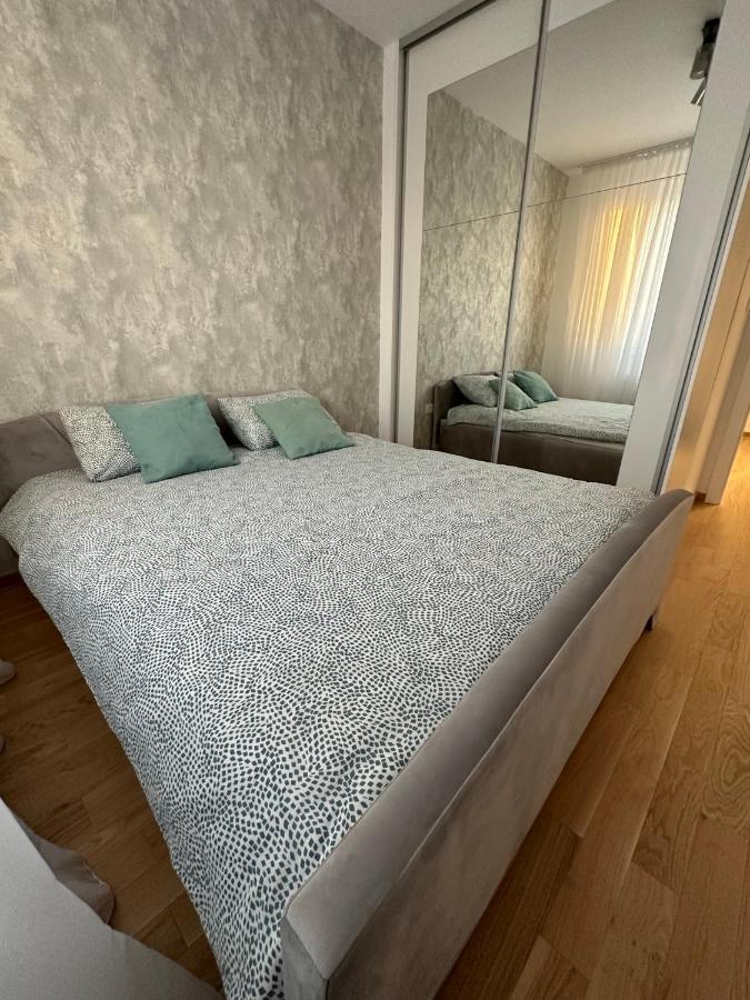 Apartman Ema 巴尼西卢卡 外观 照片